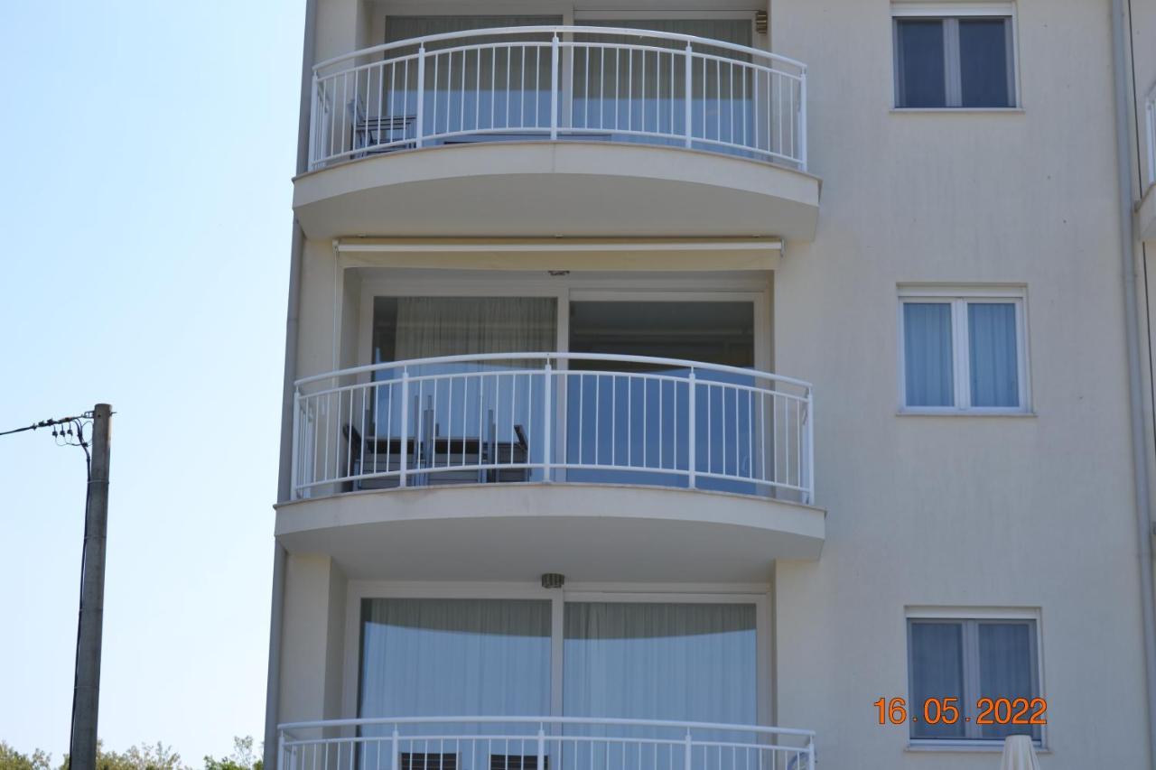 Ocean View Apartements Murine Умаг Экстерьер фото